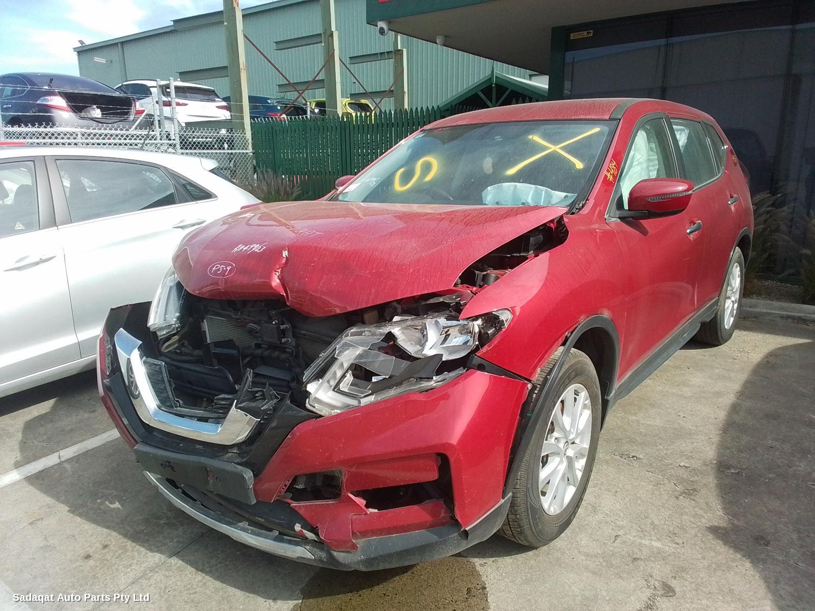 Nissan Xtrail Right Taillight