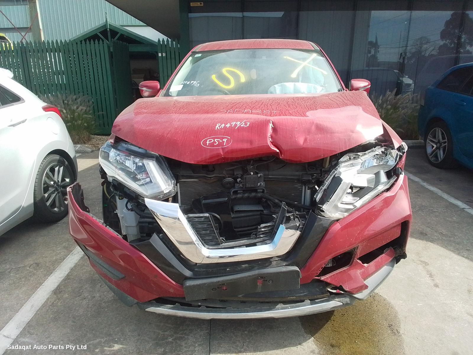 Nissan Xtrail Right Taillight