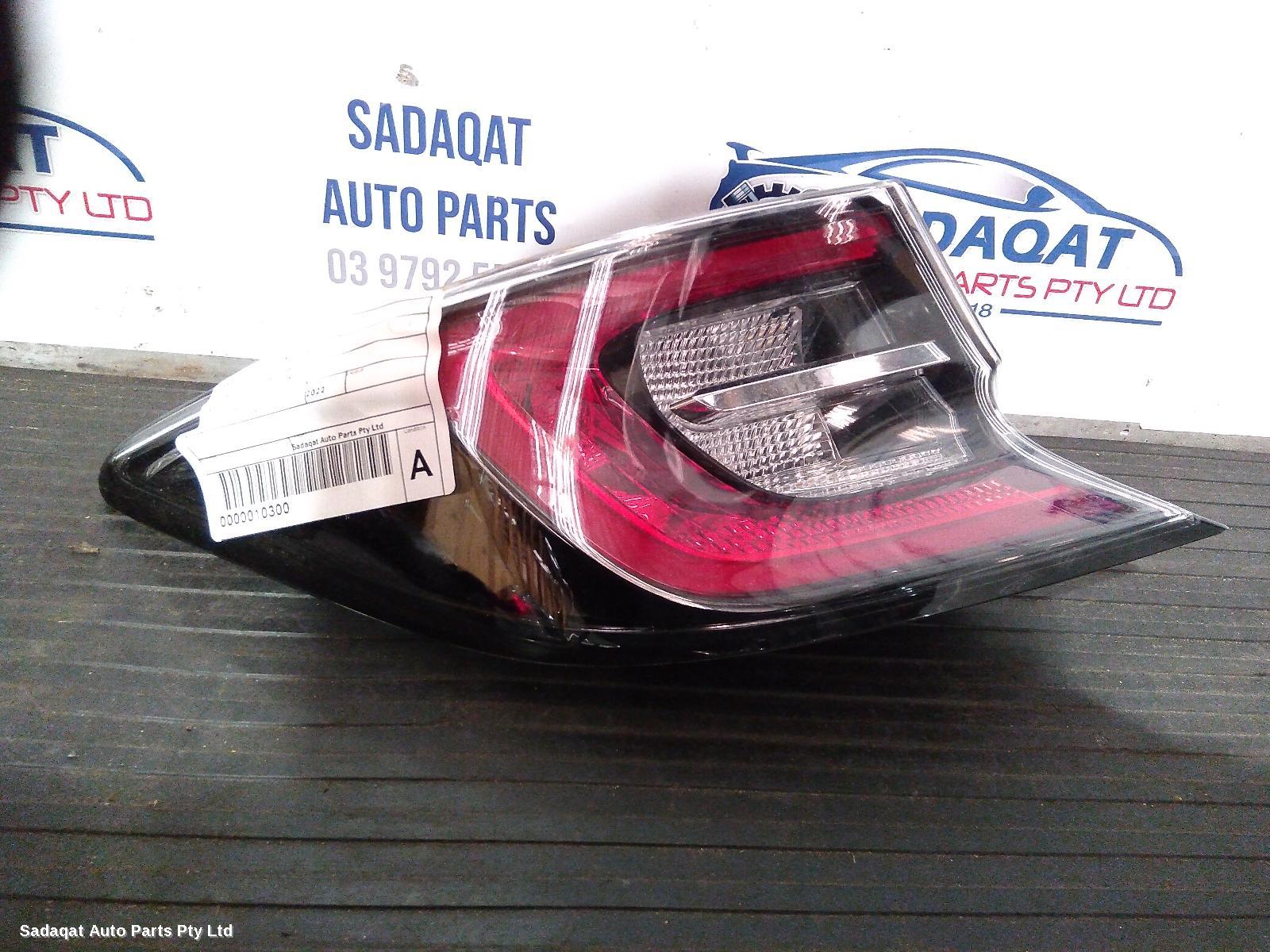 Toyota Corolla Left Taillight