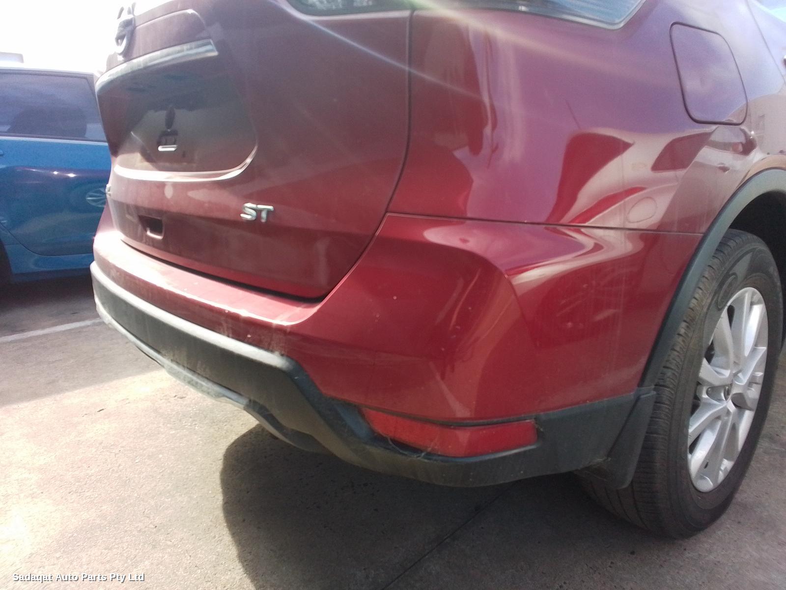 Nissan Xtrail Right Taillight