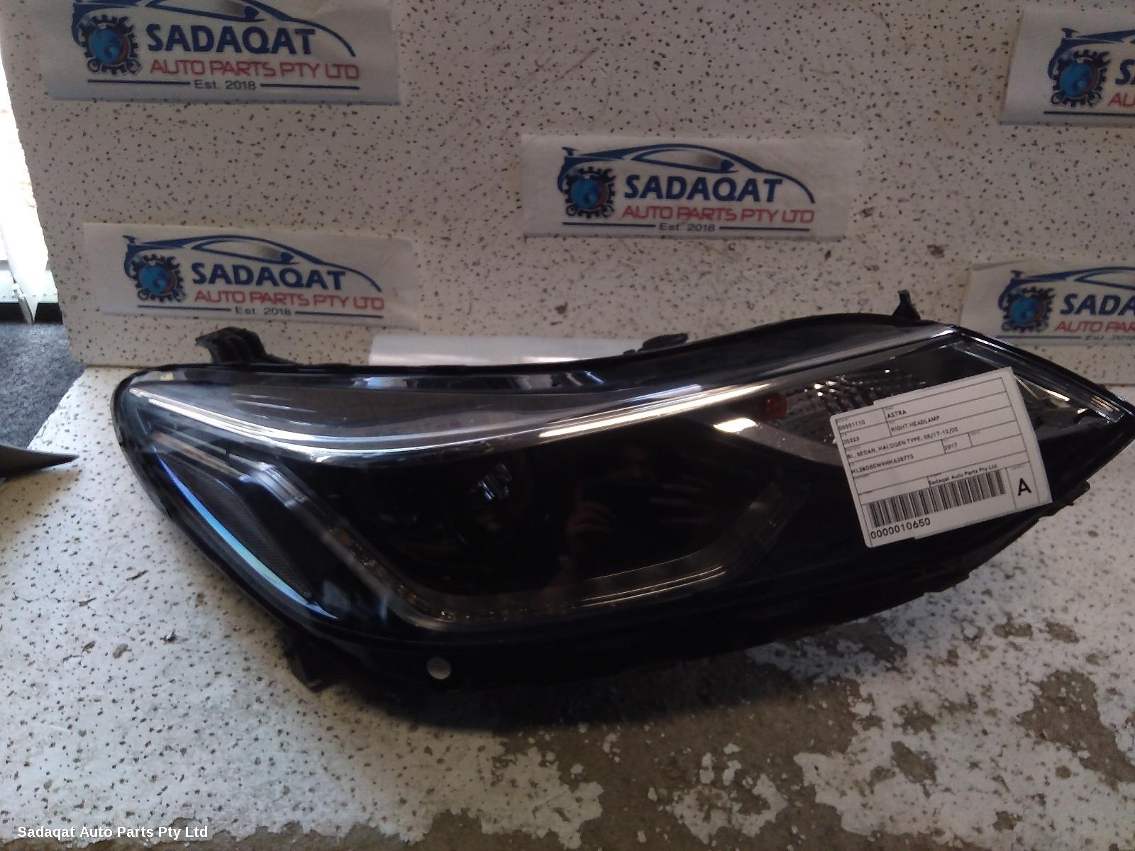 Holden Astra Right Headlamp