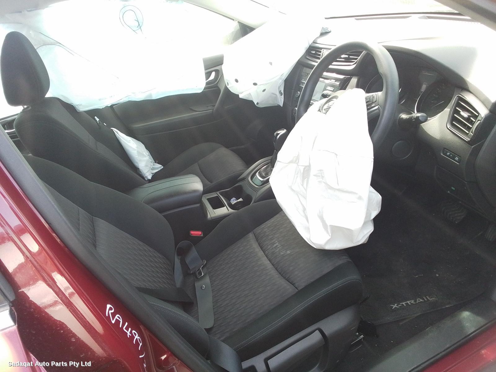 Nissan Xtrail Right Taillight