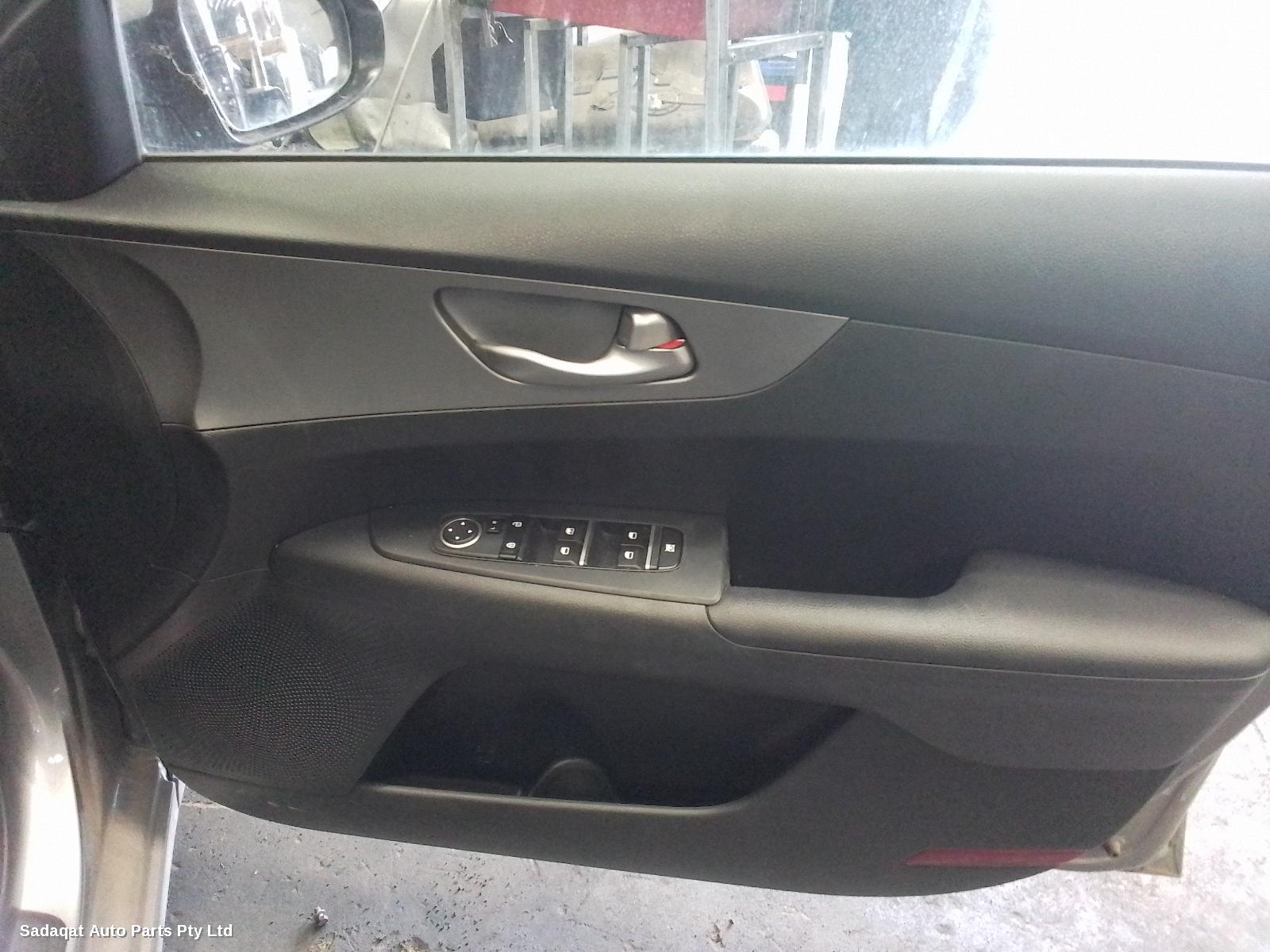 Kia Cerato Column