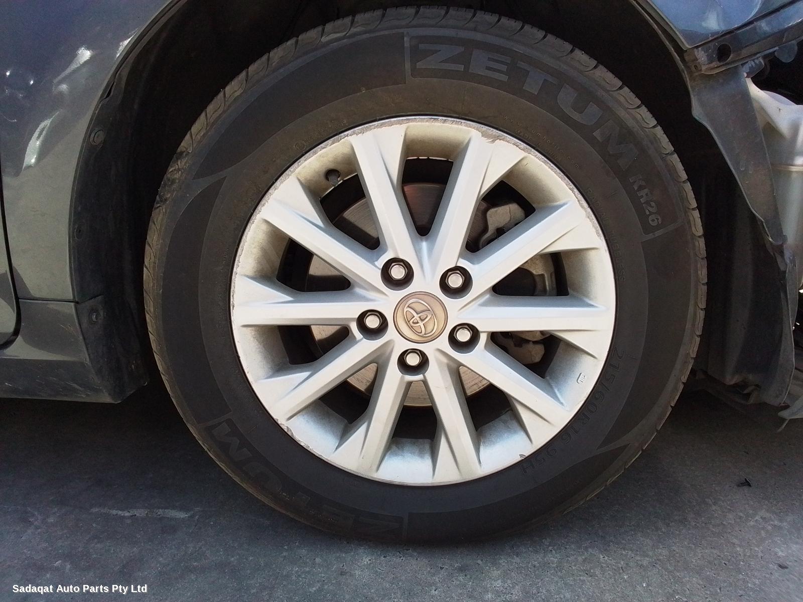 Toyota Camry Left Taillight