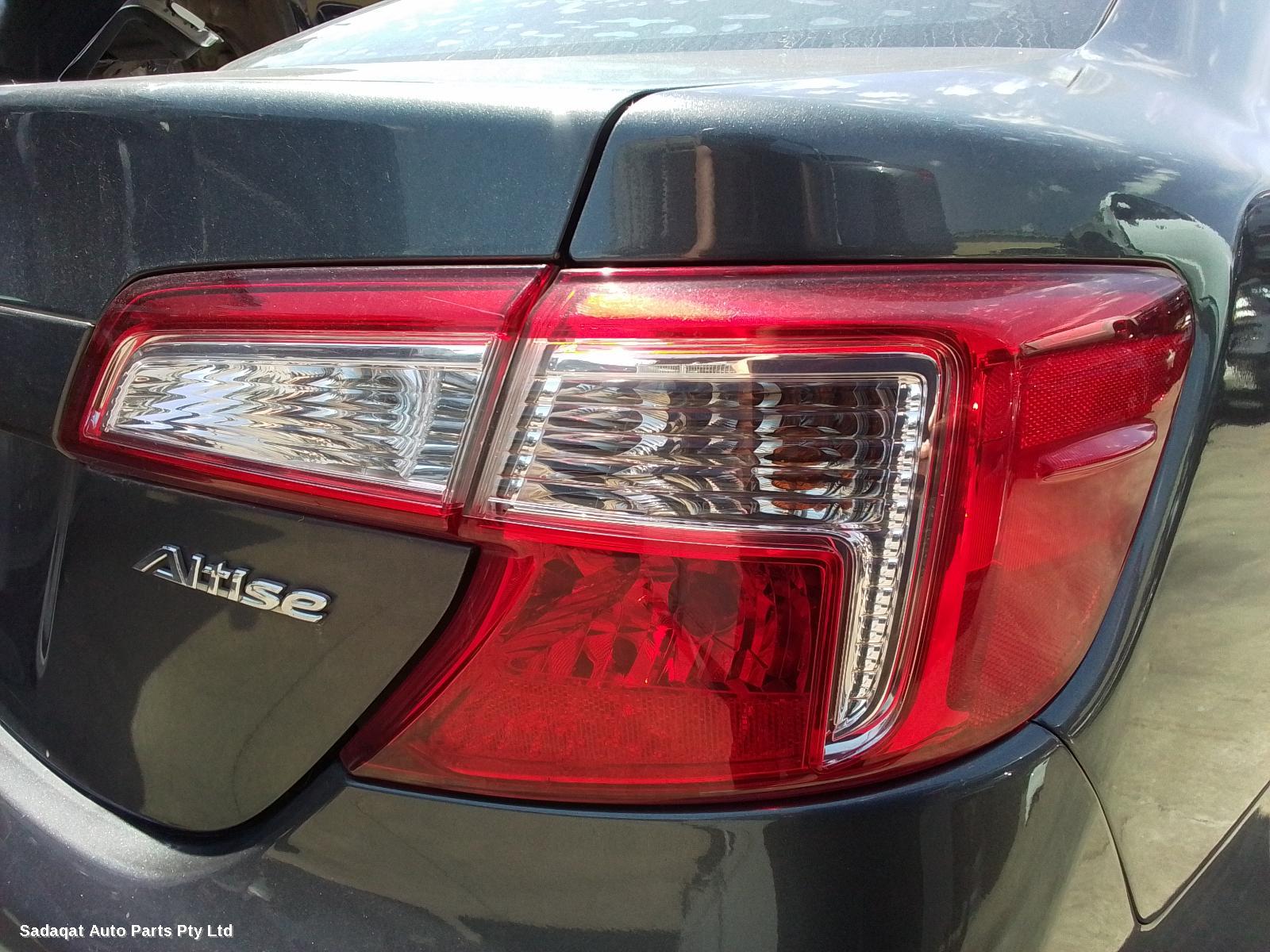 Toyota Camry Left Taillight