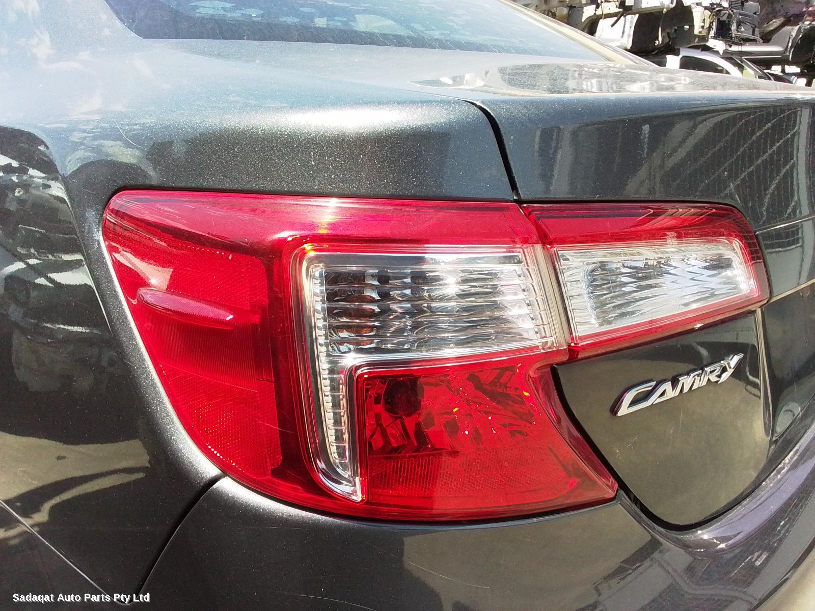Toyota Camry Left Taillight