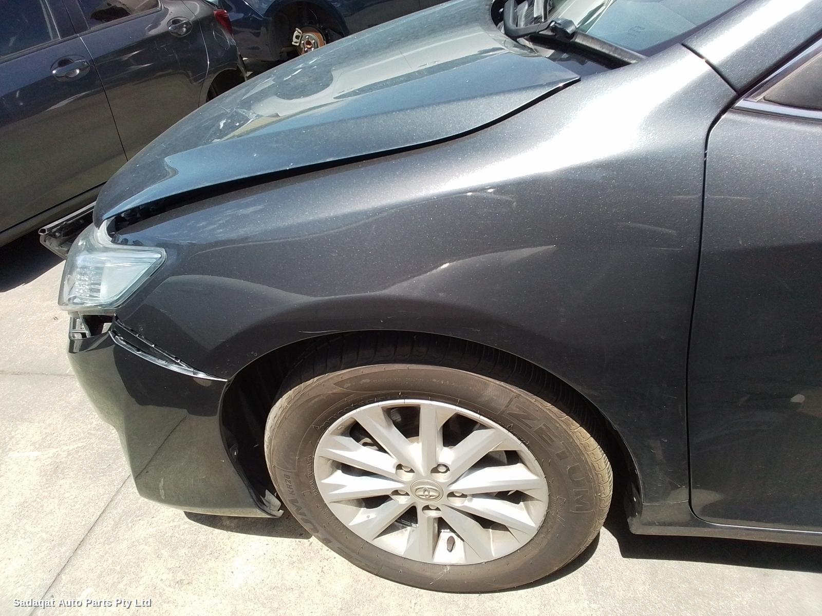 Toyota Camry Left Taillight