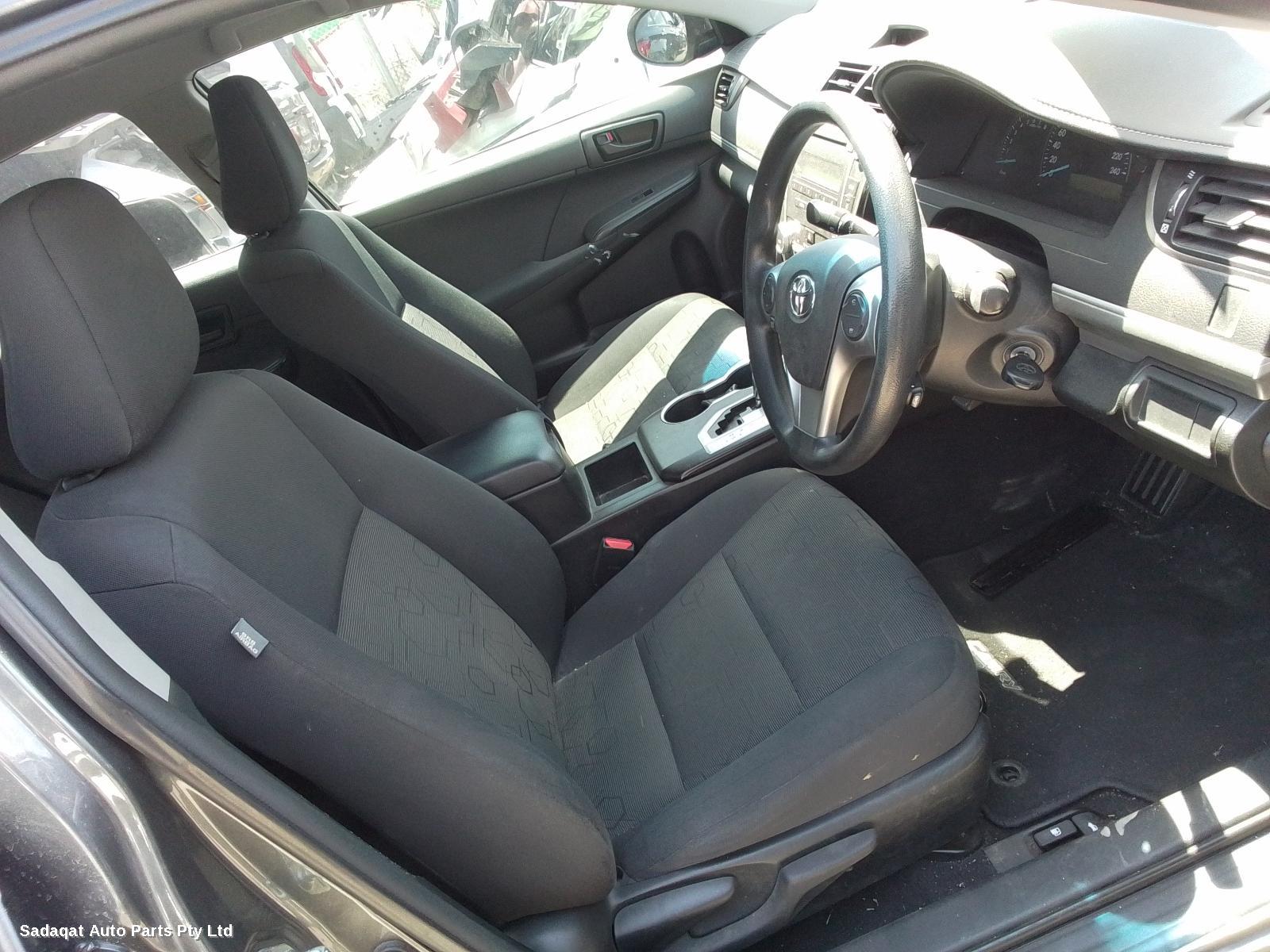 Toyota Camry Left Taillight