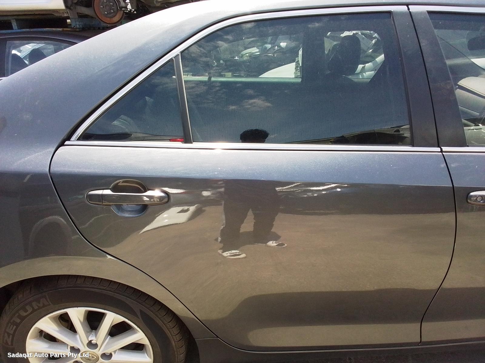 Toyota Camry Left Taillight