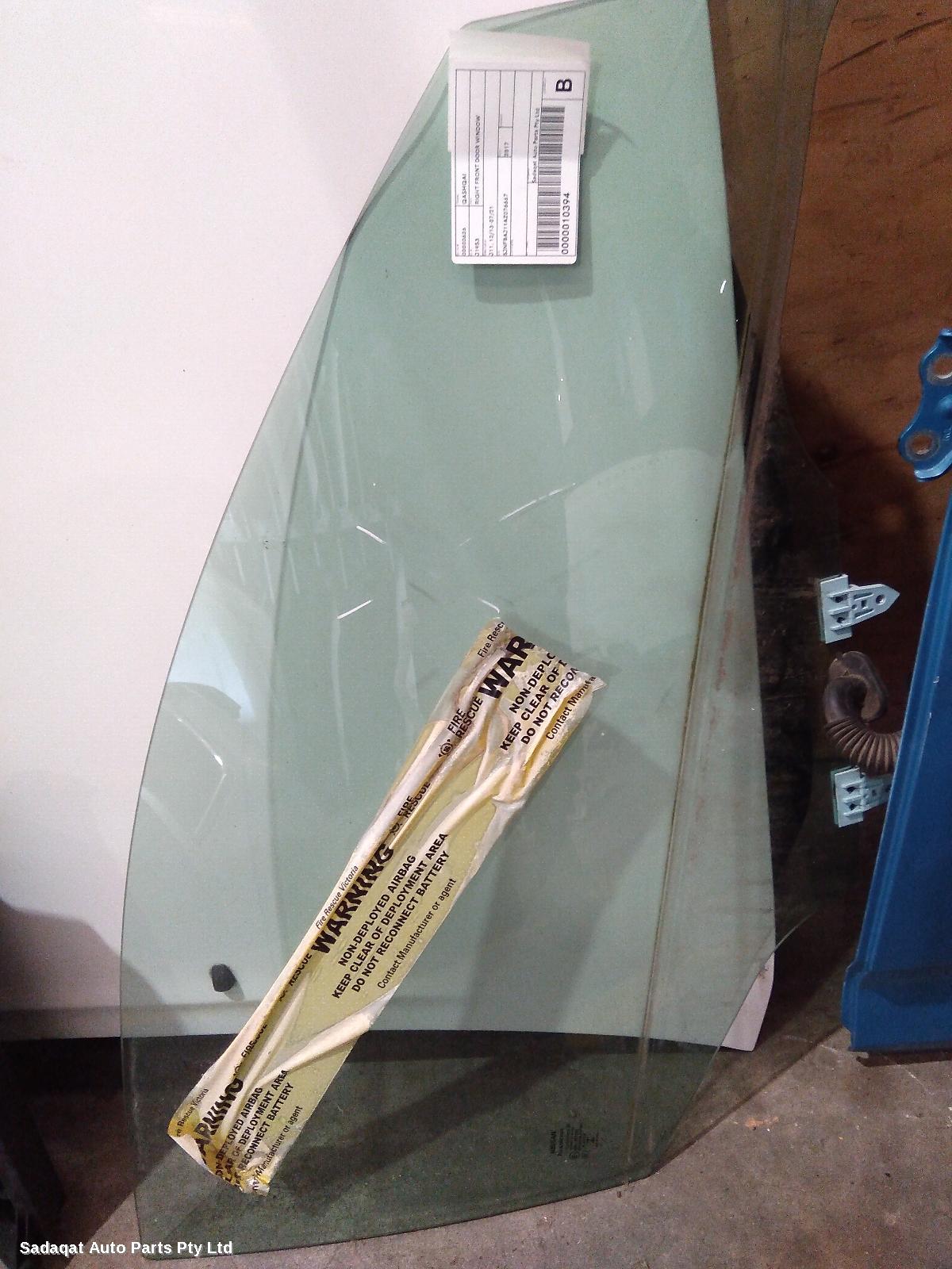 Nissan Qashqai Right Front Door Window