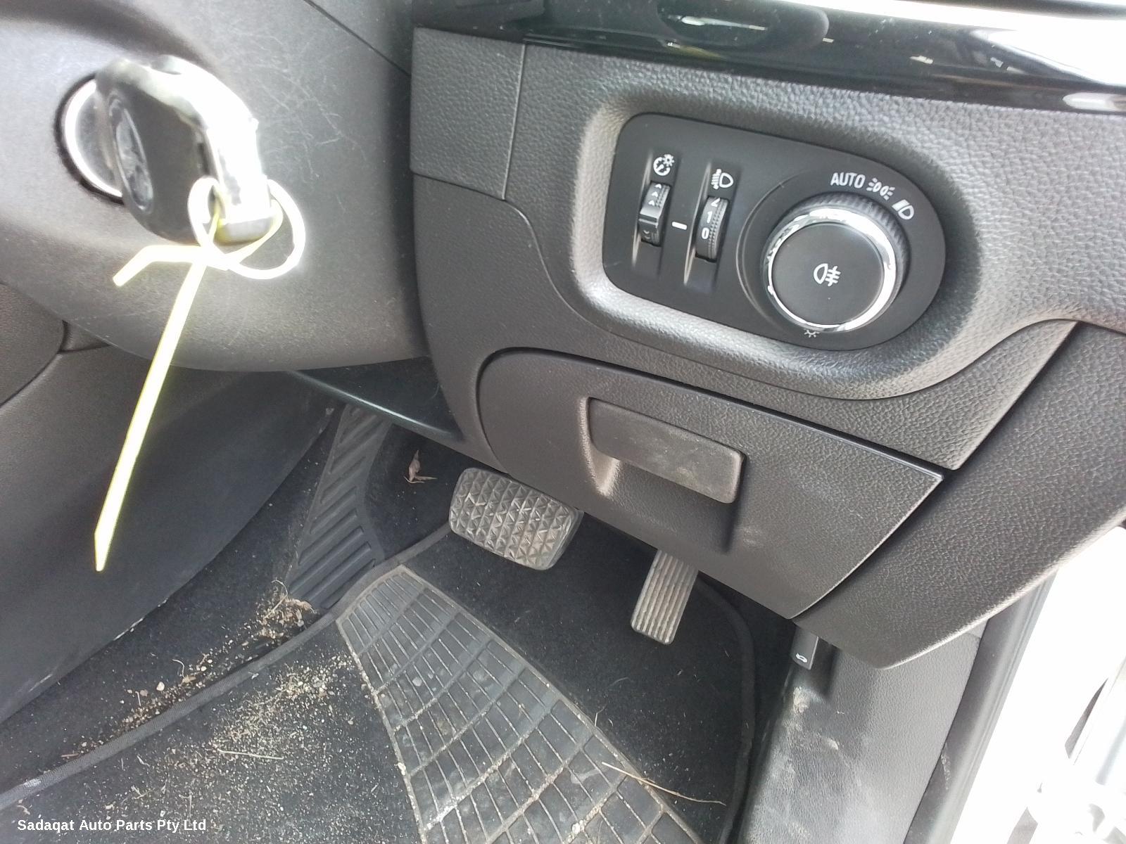 Holden Astra Left Front Door