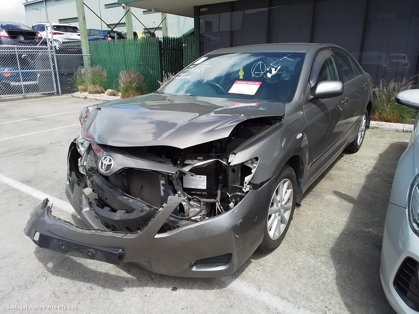 Toyota Camry Rear Garnish