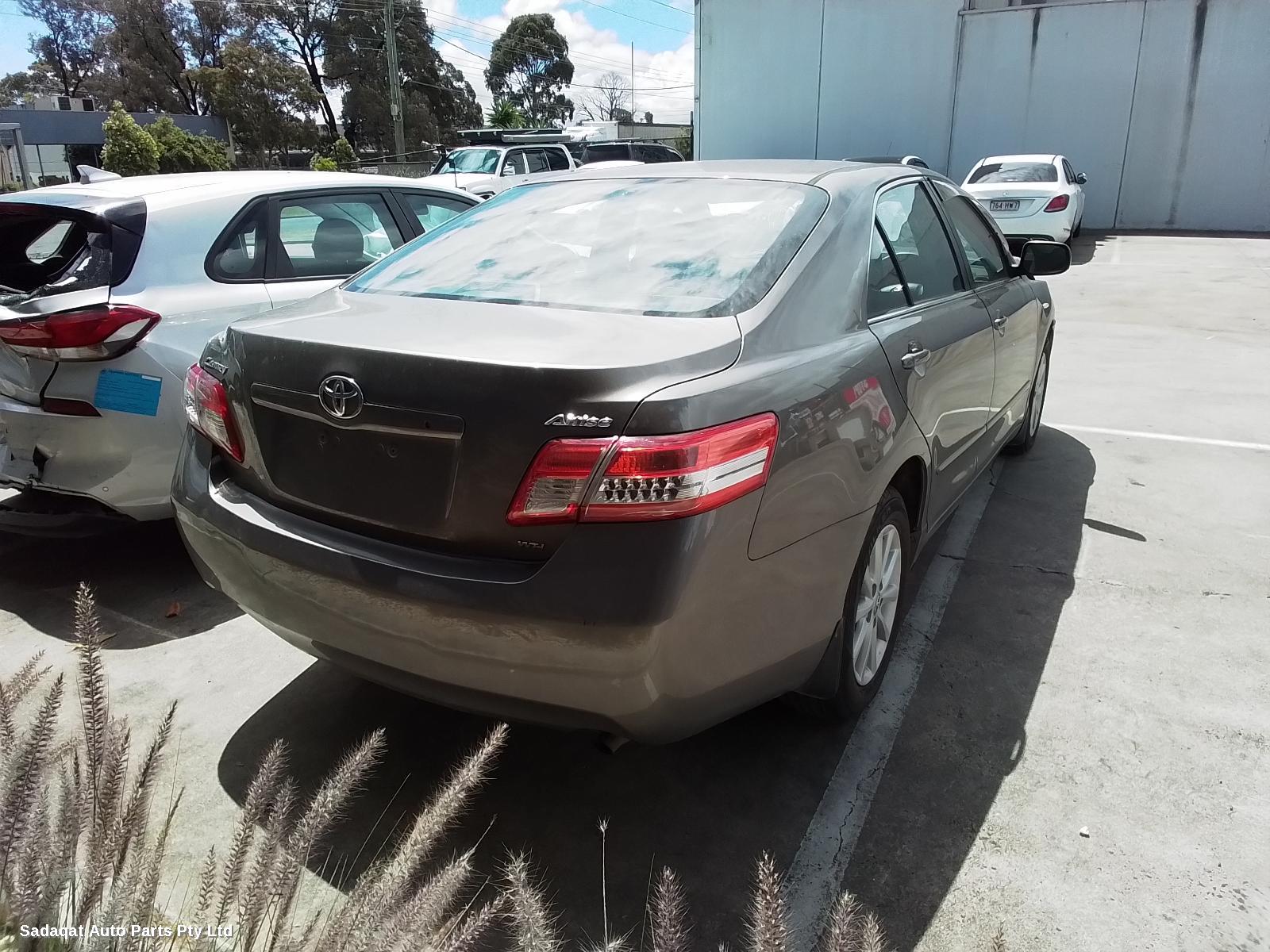 Toyota Camry Rear Garnish