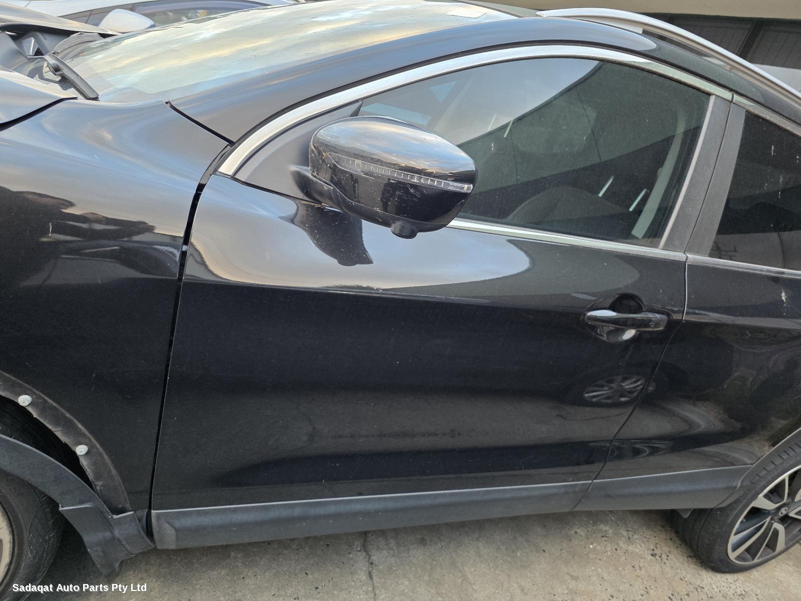 Toyota Camry Rear Garnish