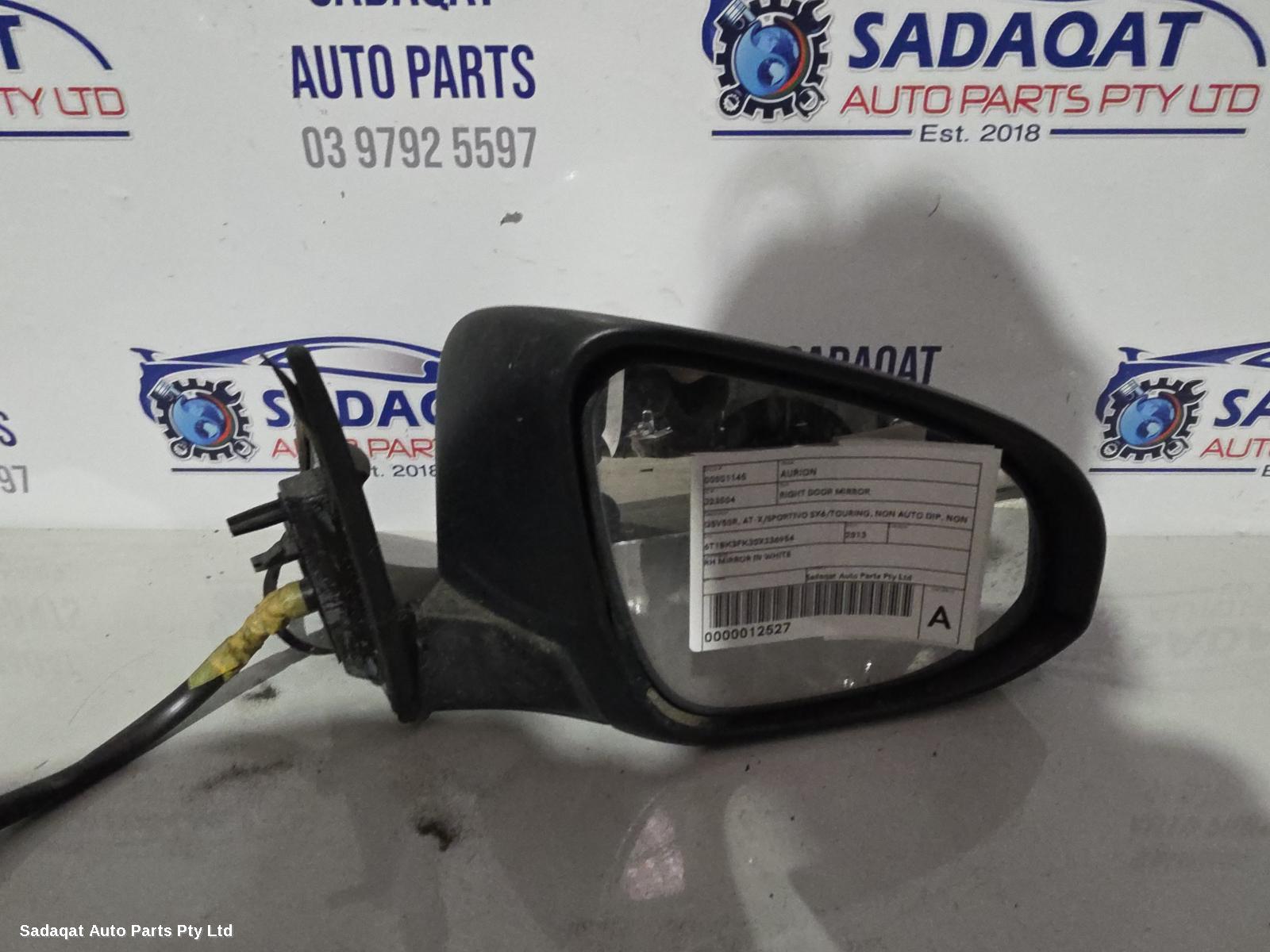 Toyota Aurion Right Door Mirror
