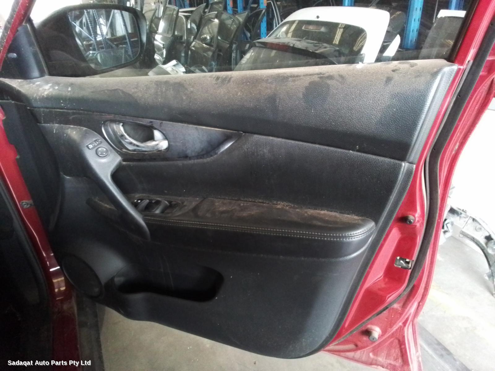 Nissan Xtrail Right Front Door