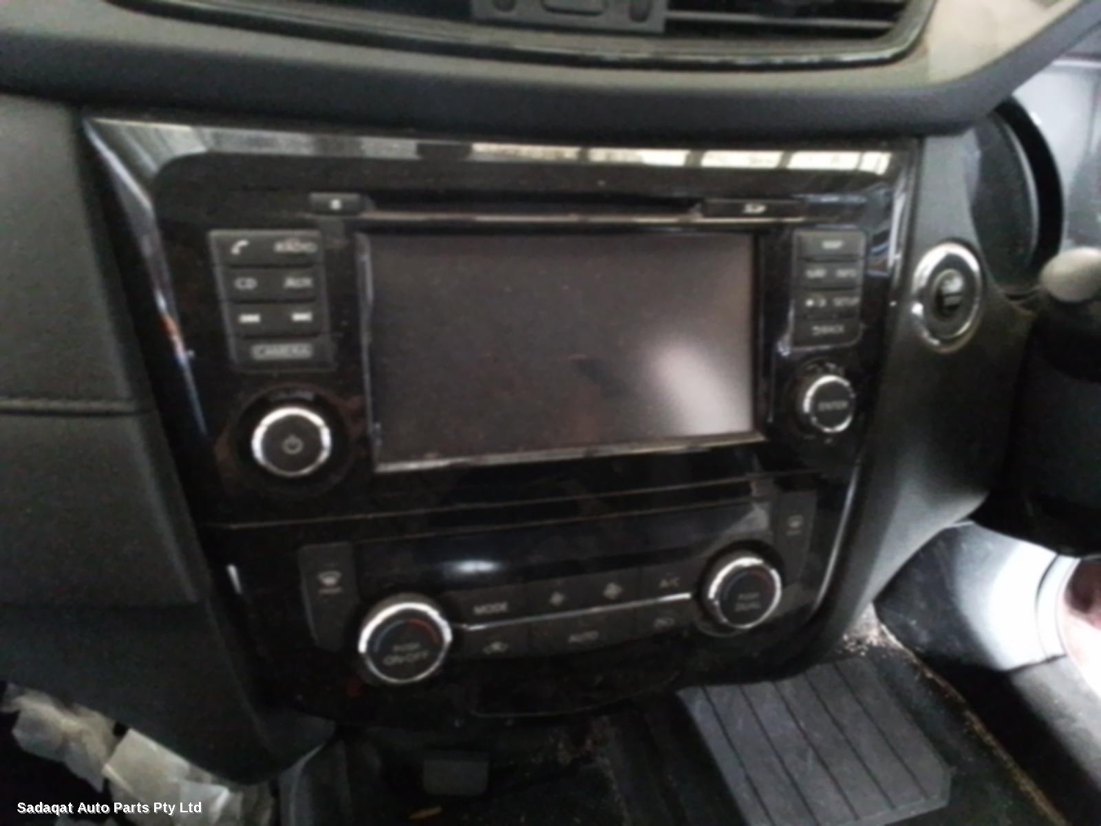 Nissan Xtrail Right Front Door