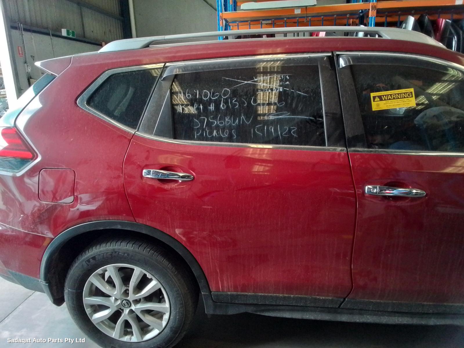 Nissan Xtrail Right Front Door