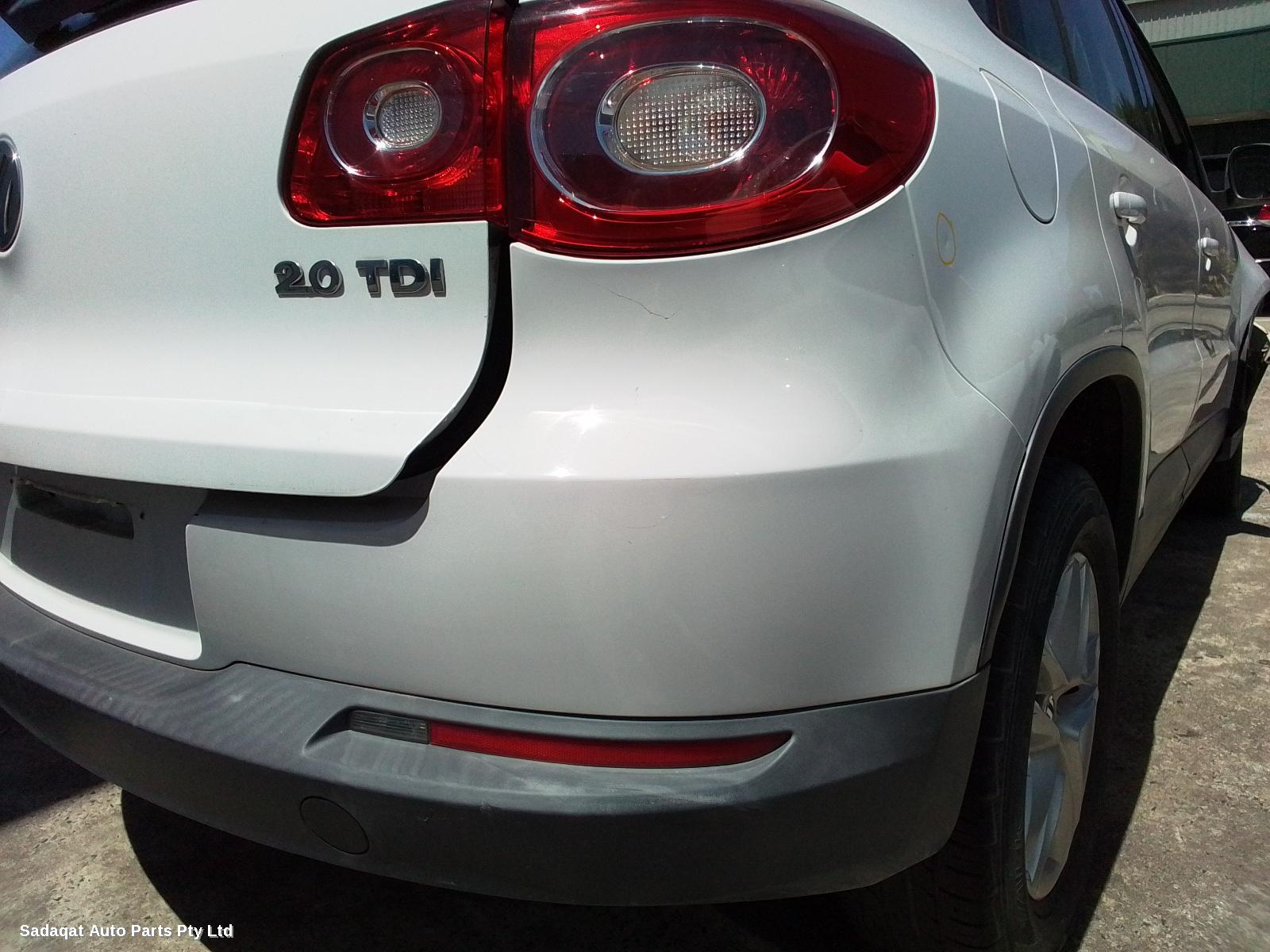 Volkswagen Tiguan Right Taillight