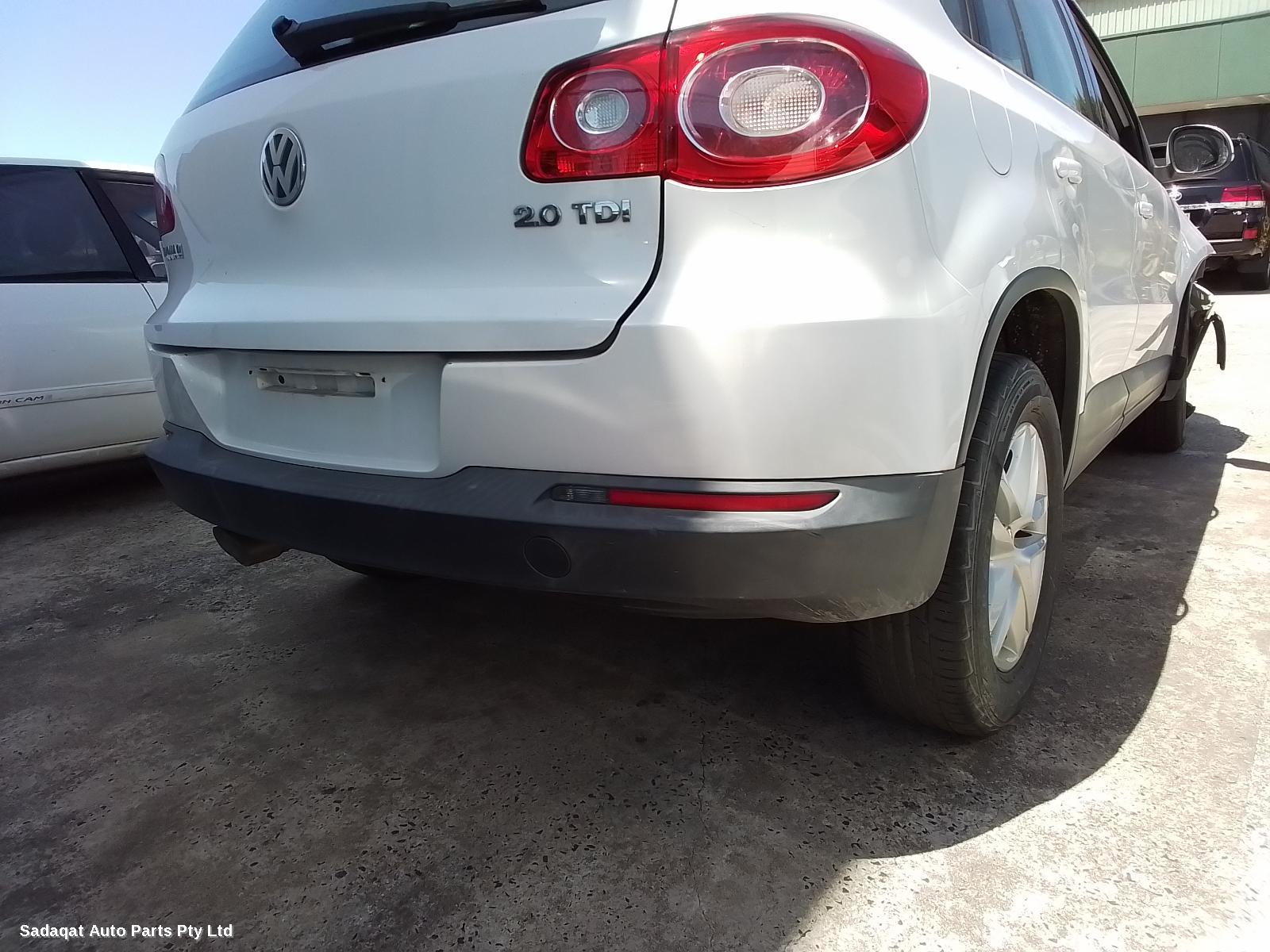 Volkswagen Tiguan Right Taillight