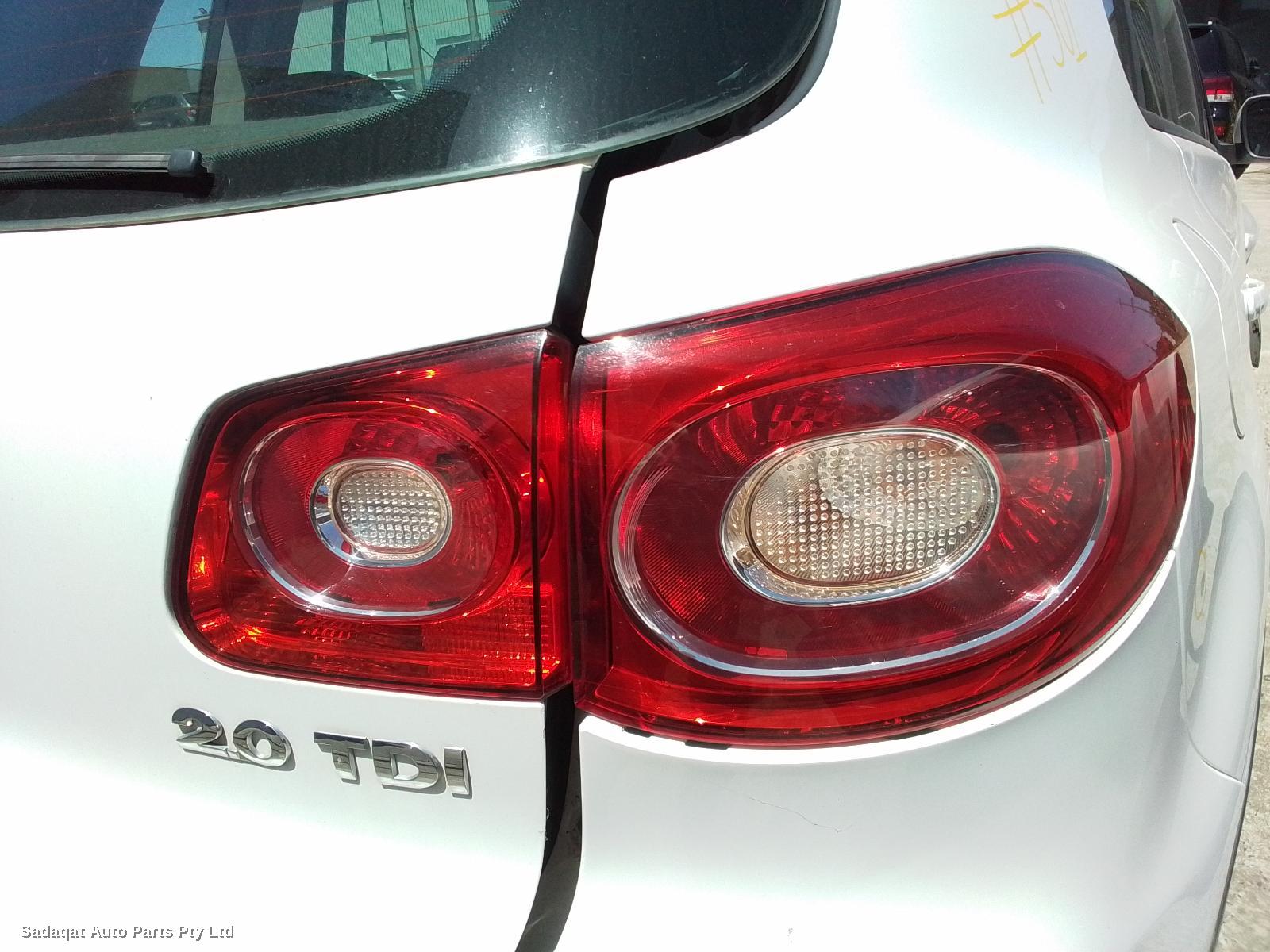 Volkswagen Tiguan Right Taillight