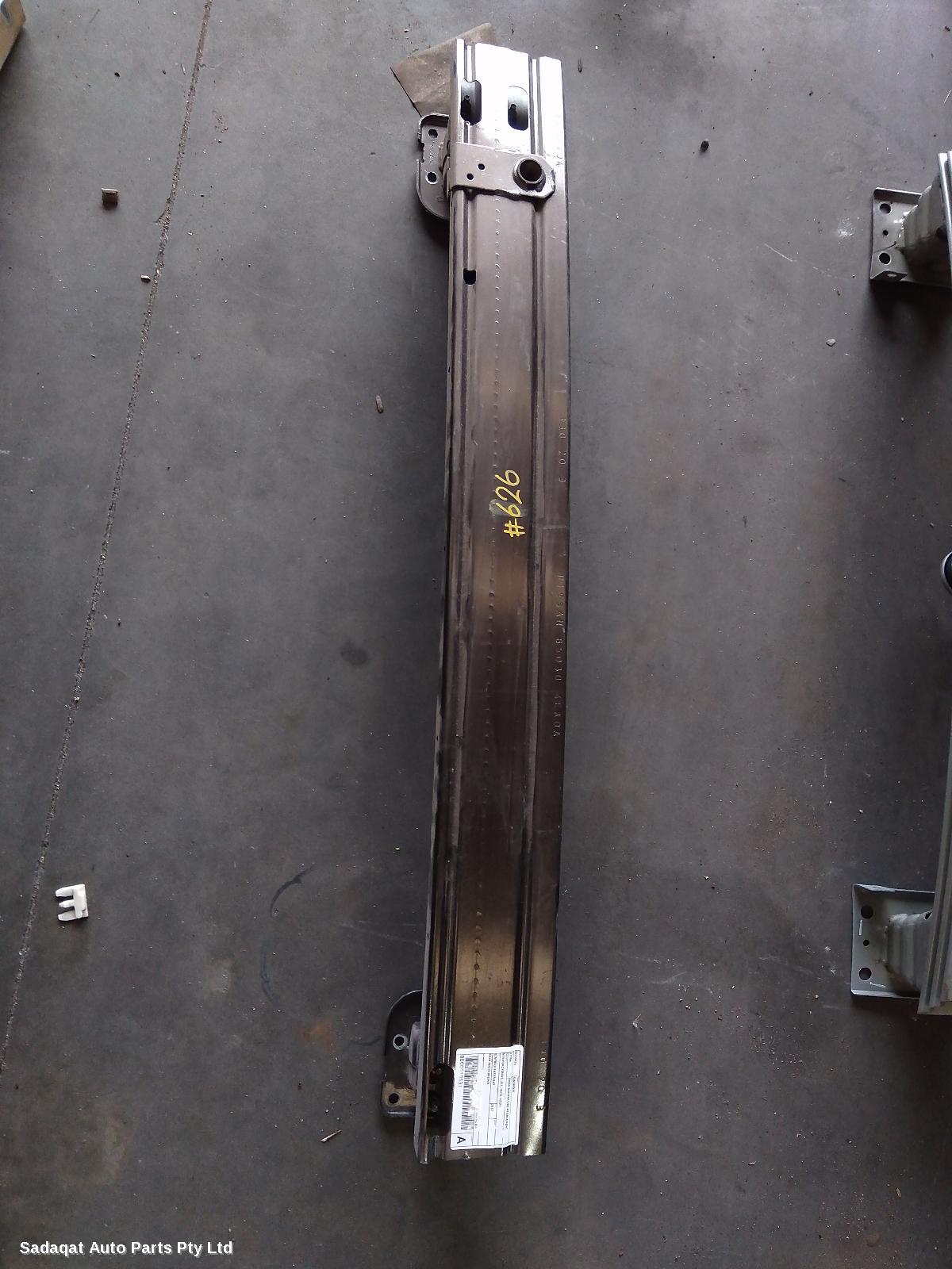 Nissan Qashqai R/bar Bracket/reinfo