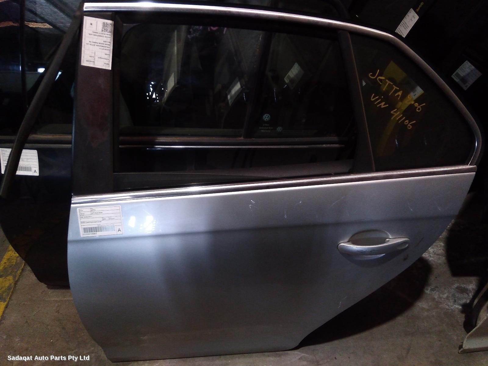 Volkswagen Jetta Left Rear Door/sliding