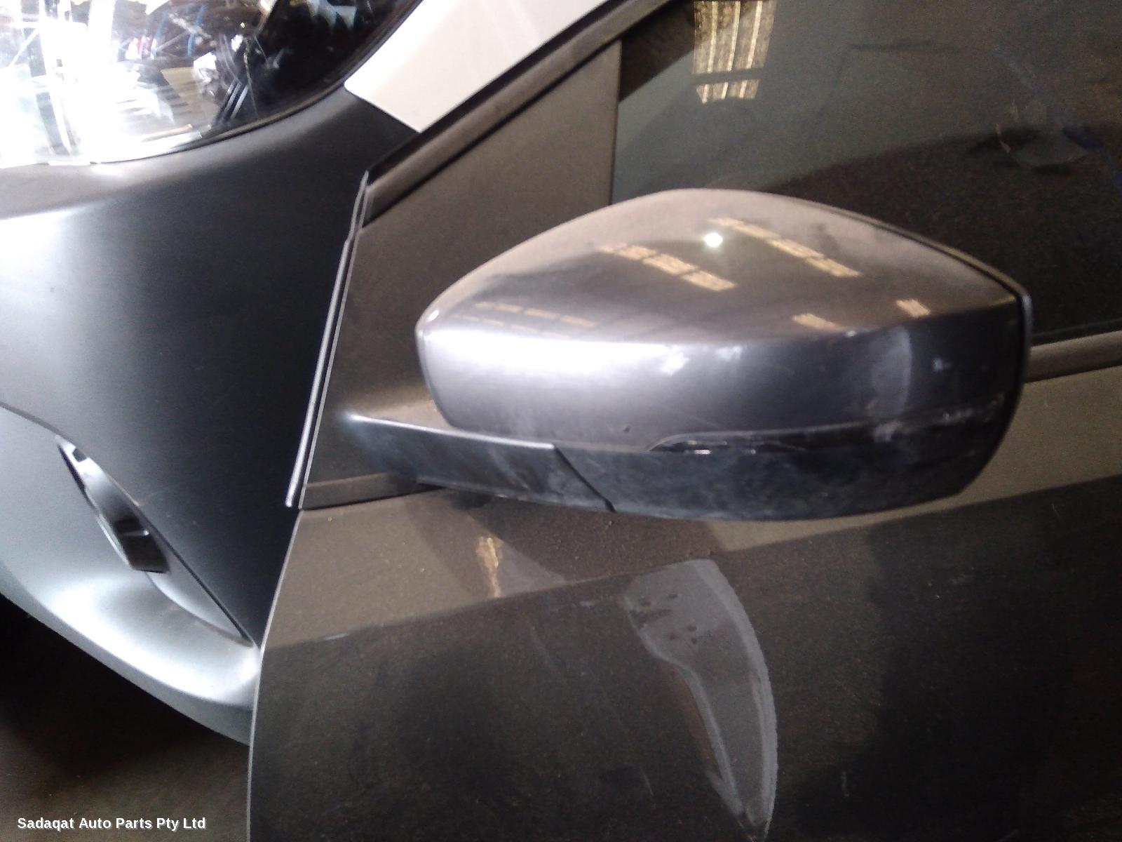 Volkswagen Polo Left Door Mirror