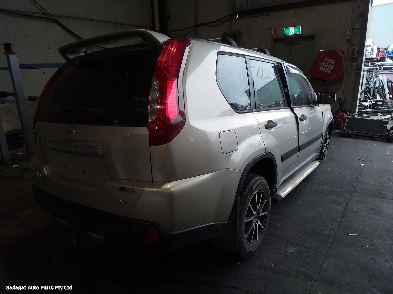 Nissan Xtrail Right Door Mirror