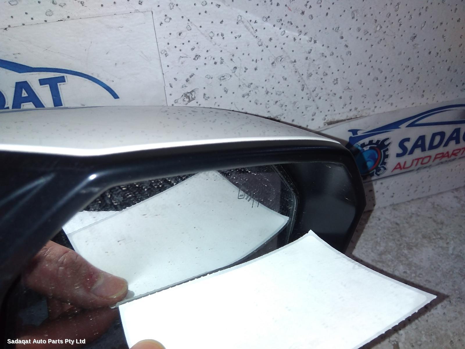 Toyota Hiace Right Door Mirror
