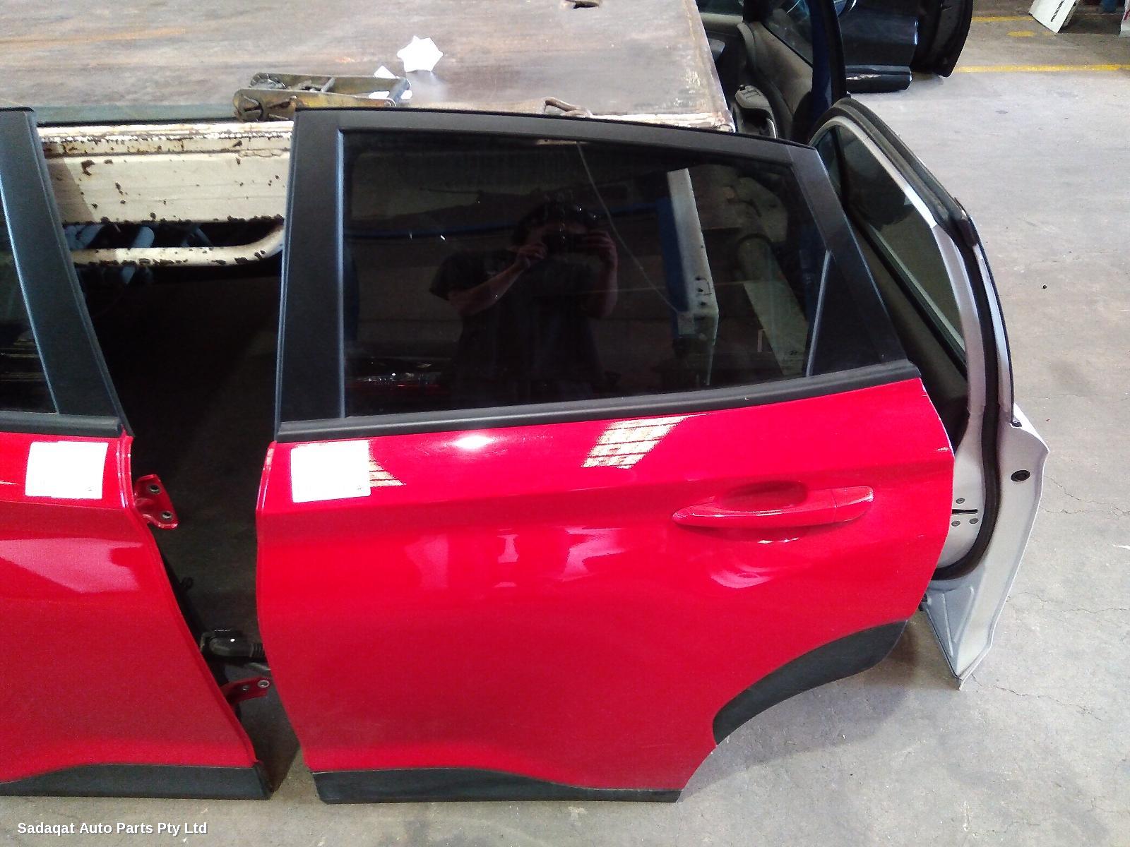 Hyundai Kona Left Rear Door/sliding