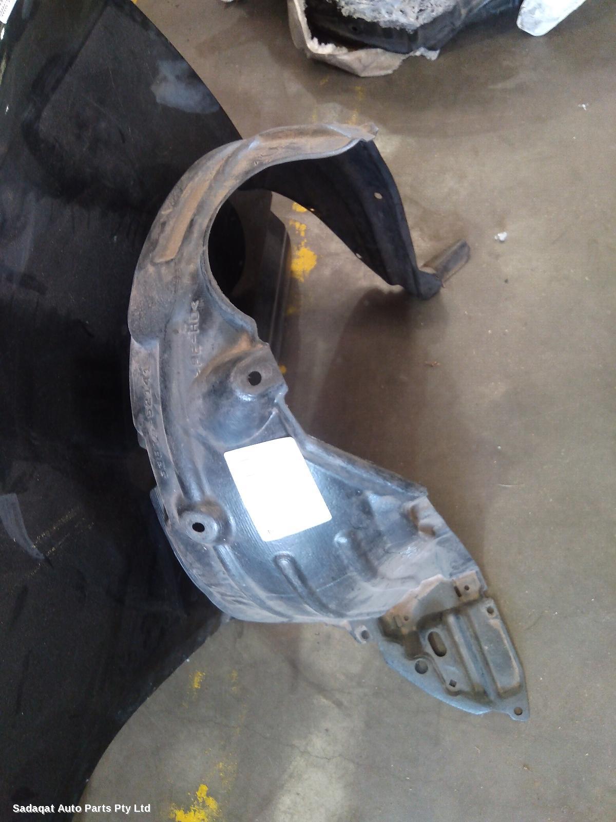 Toyota Yaris Right Guard Liner
