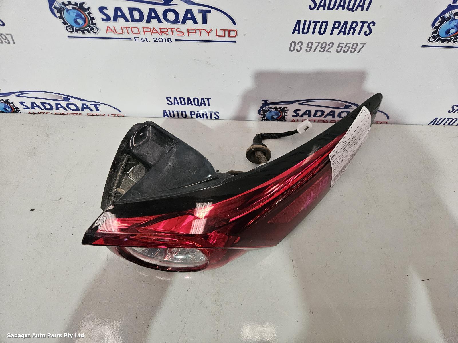 Mazda Cx9 Right Taillight
