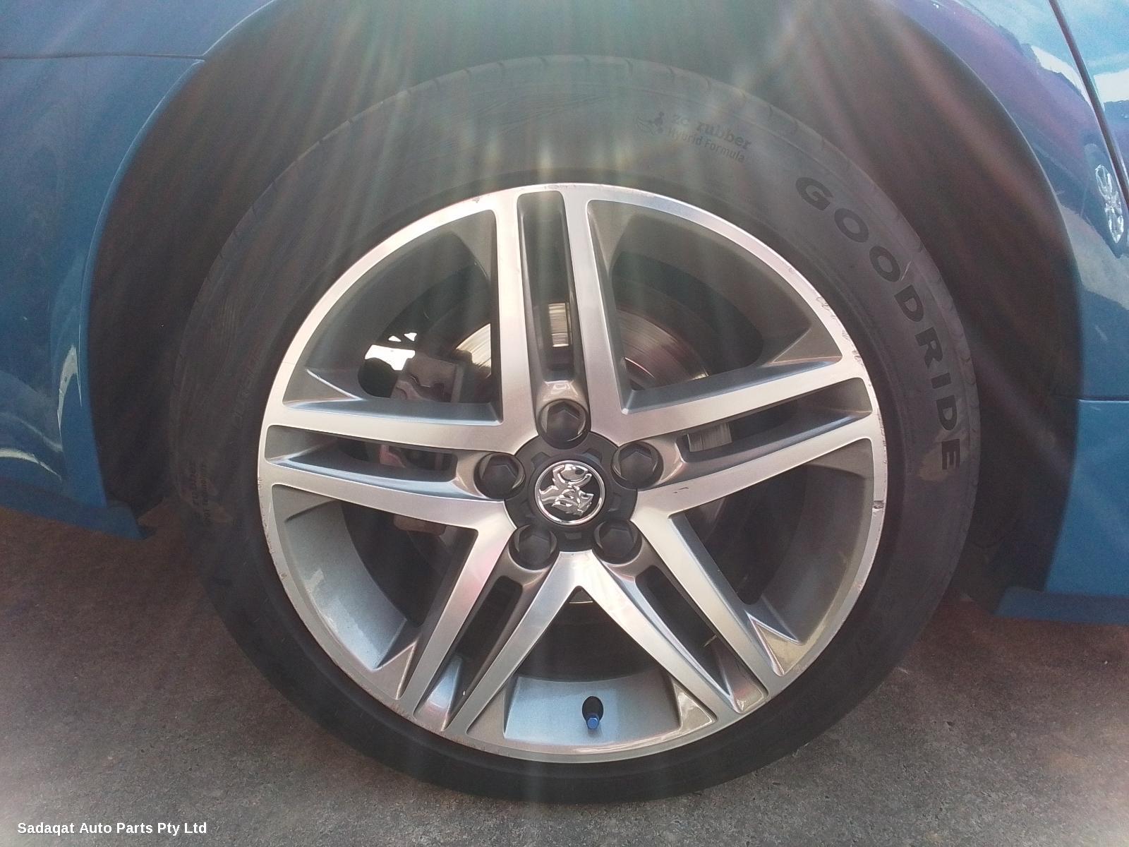 Holden Commodore Complete Rear Suspen