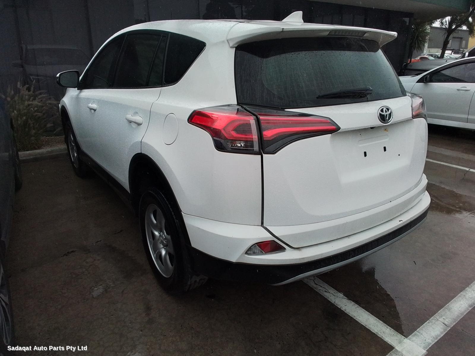 Toyota Rav4 Left Door Mirror