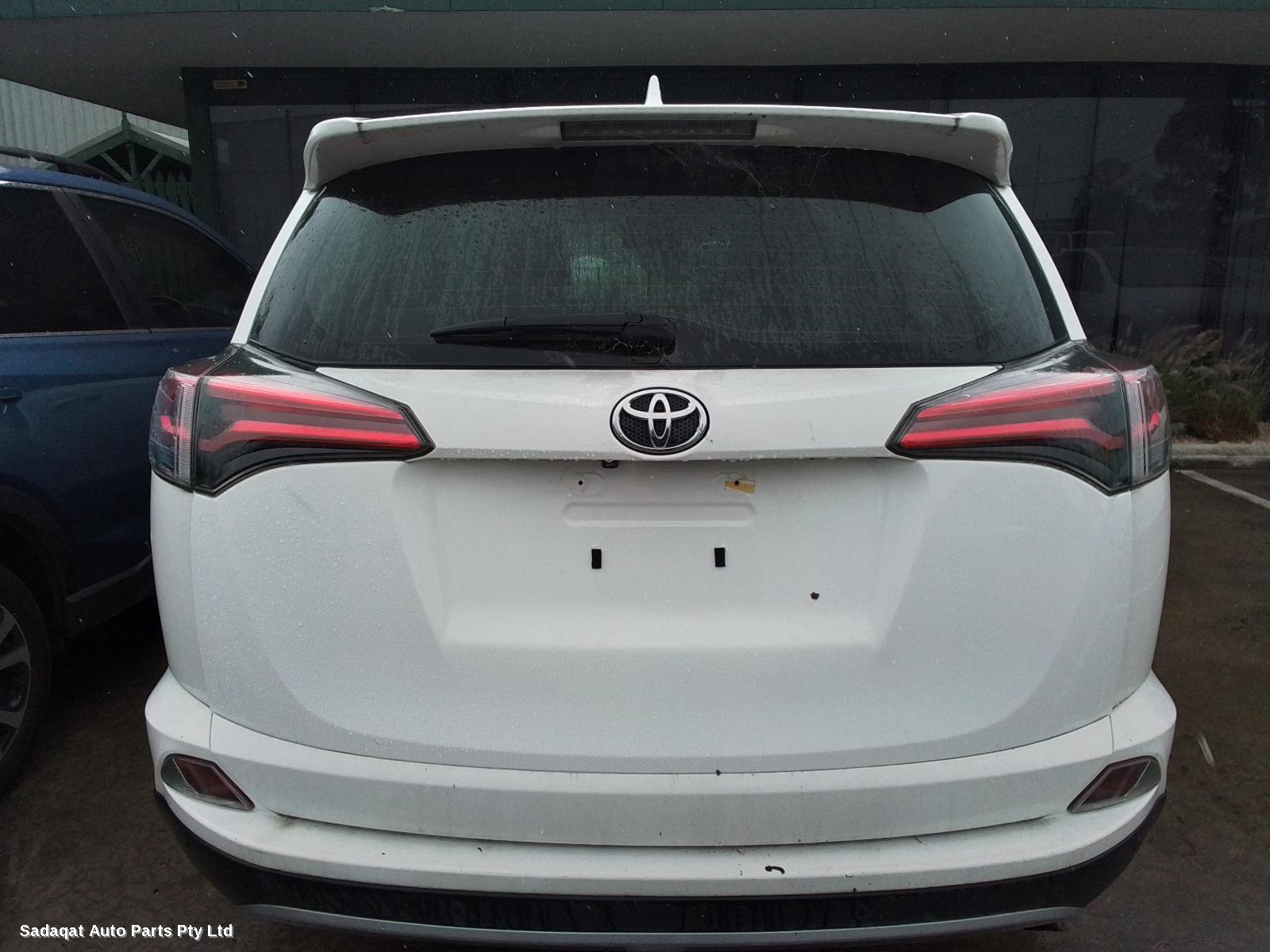 Toyota Rav4 Left Door Mirror