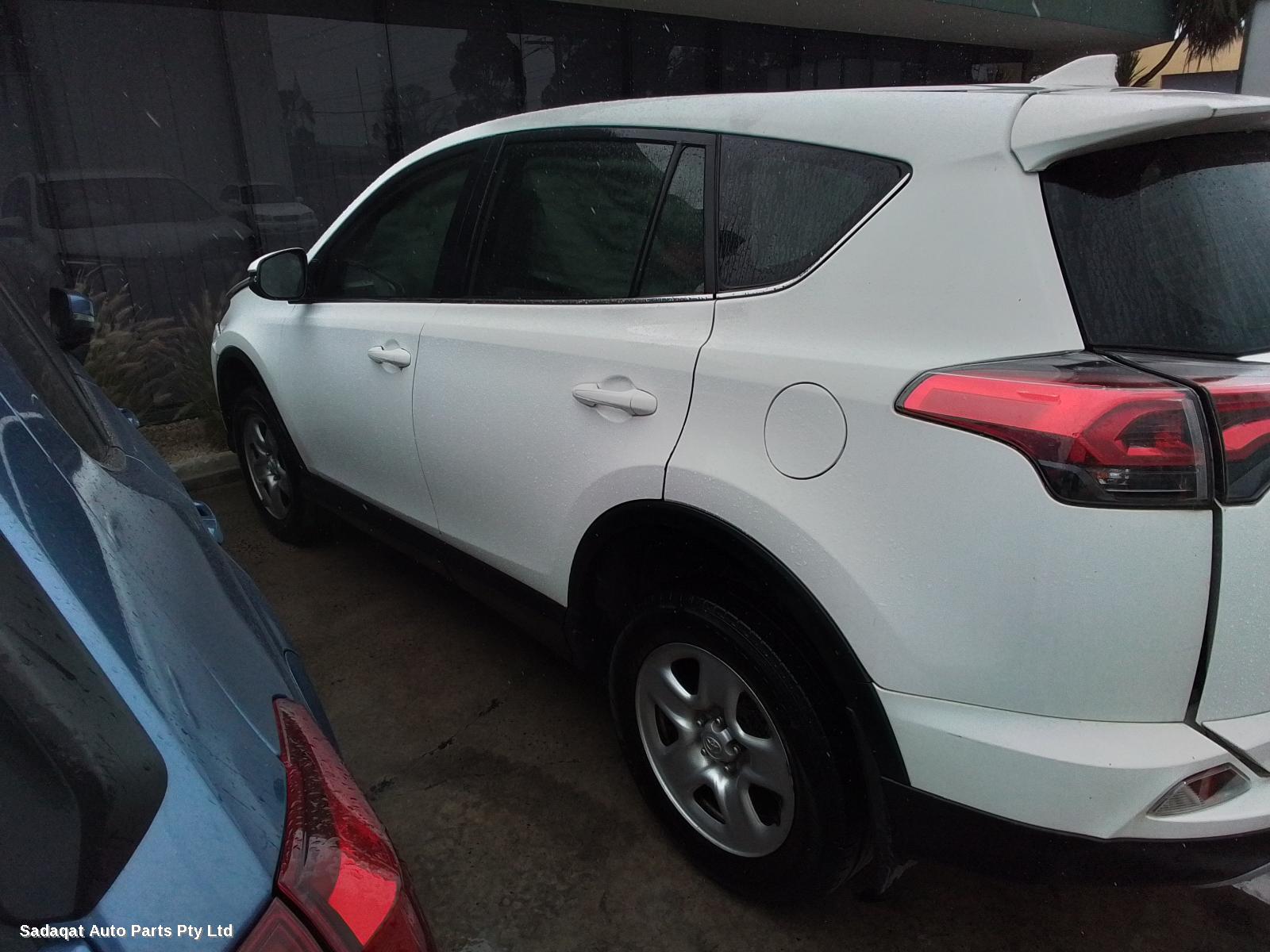 Toyota Rav4 Left Door Mirror
