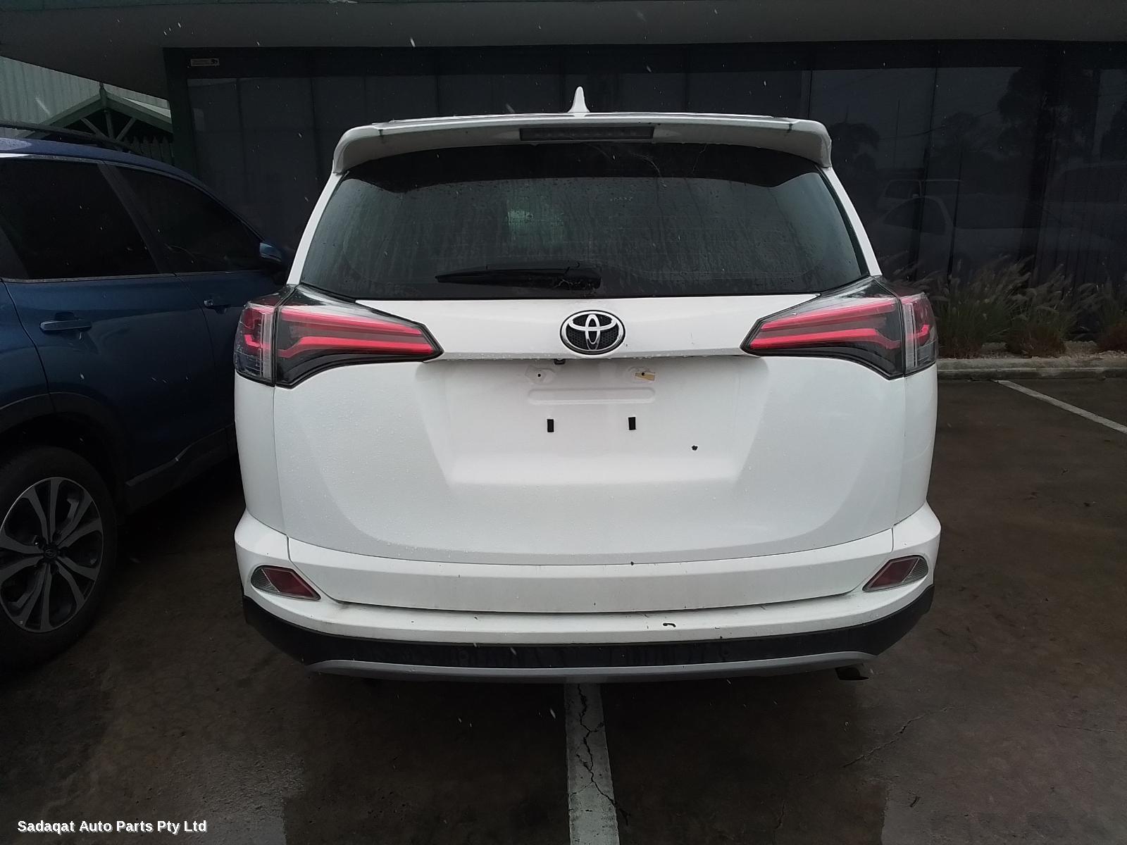 Toyota Rav4 Left Door Mirror