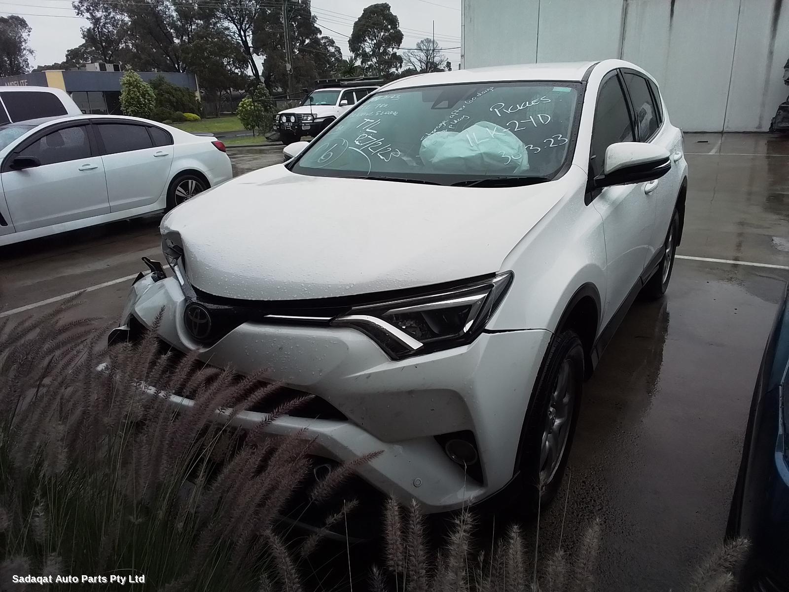 Toyota Rav4 Left Door Mirror