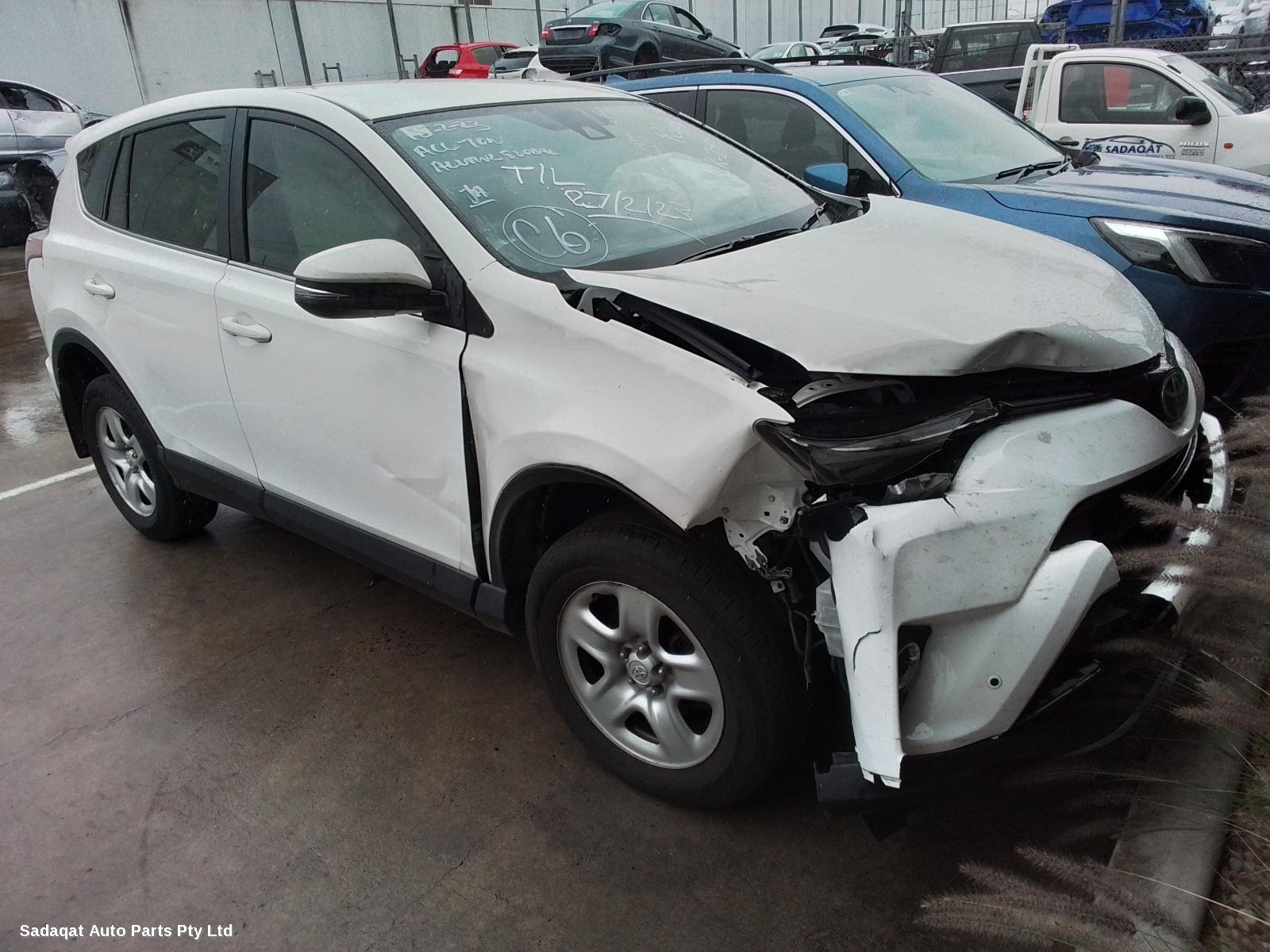 Toyota Rav4 Left Door Mirror