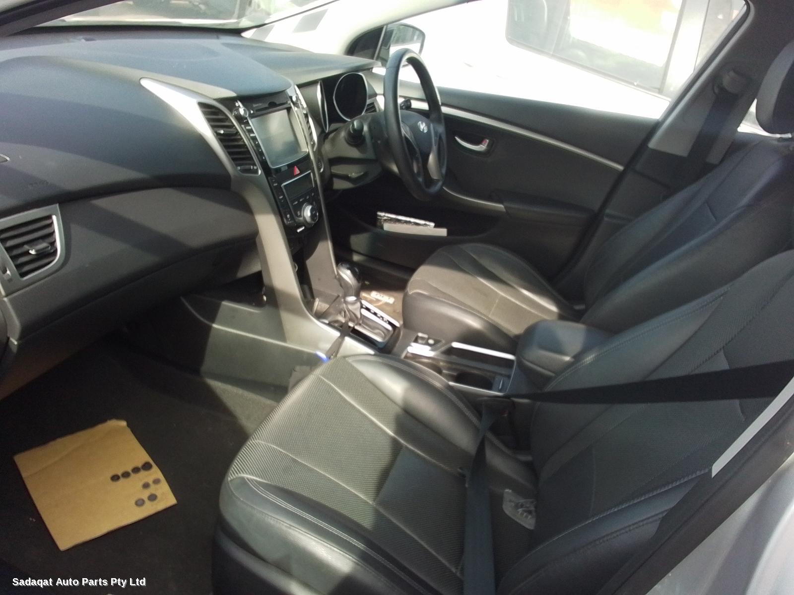 Hyundai I30 Right Door Mirror