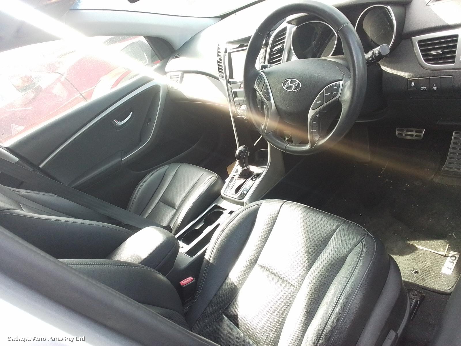 Hyundai I30 Right Door Mirror