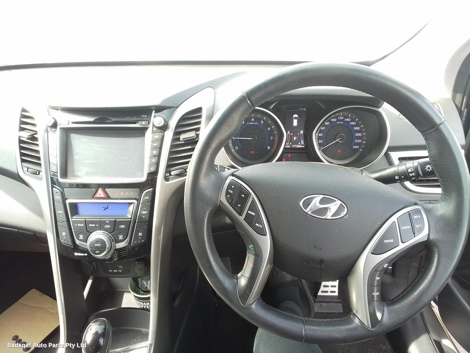 Hyundai I30 Right Door Mirror