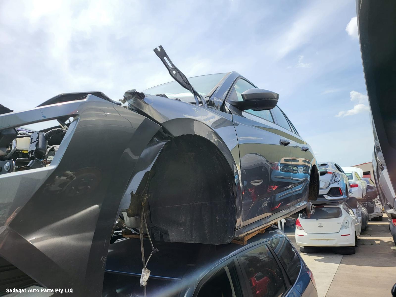 Skoda Kamiq Hatch Strut