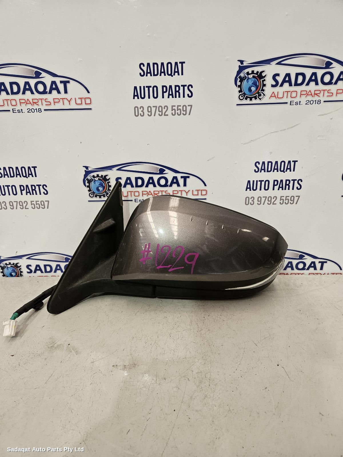 Toyota Kluger Left Door Mirror