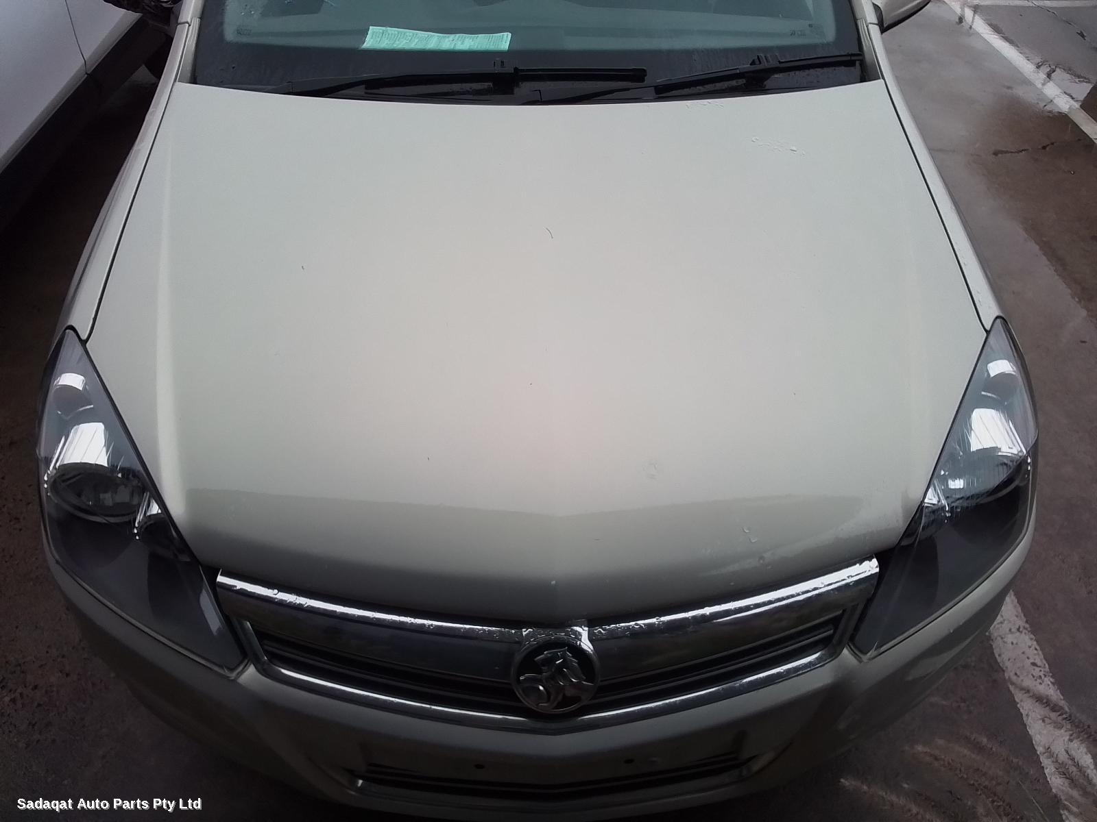 Holden Astra Bonnet