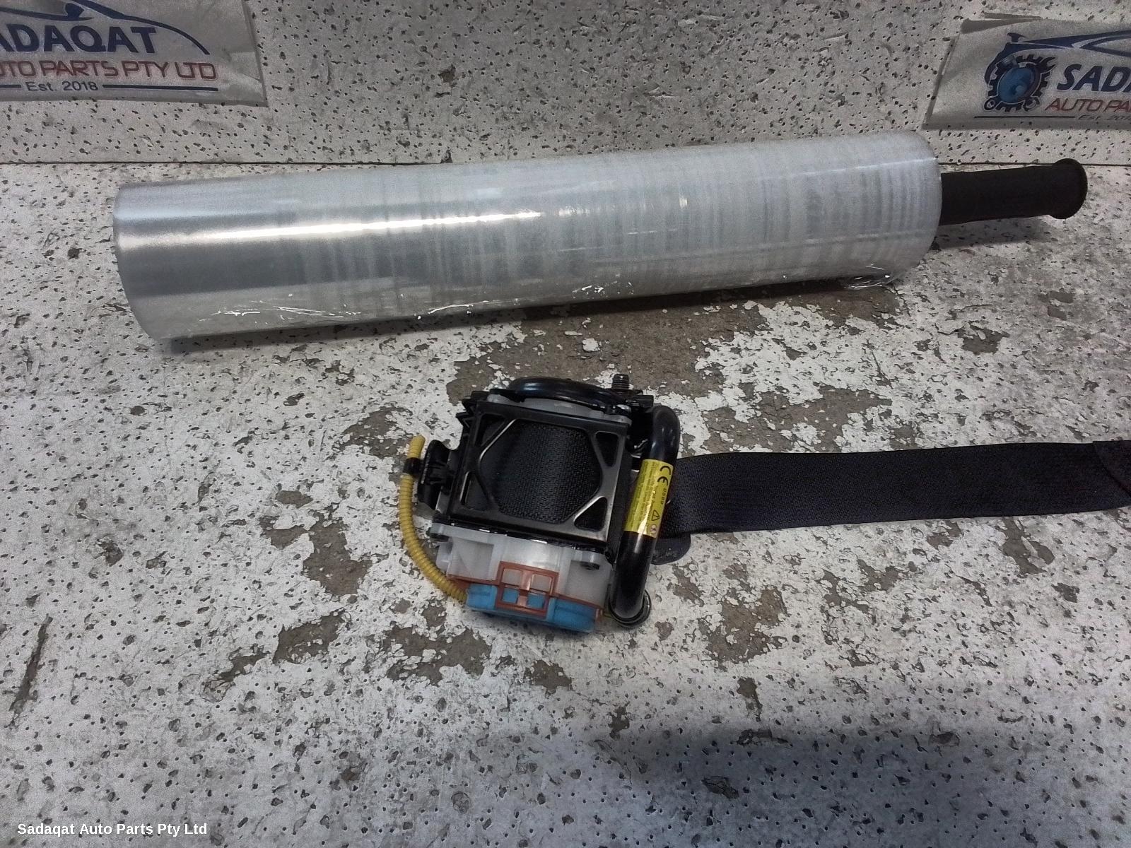 Hyundai Kona Seatbelt/stalk