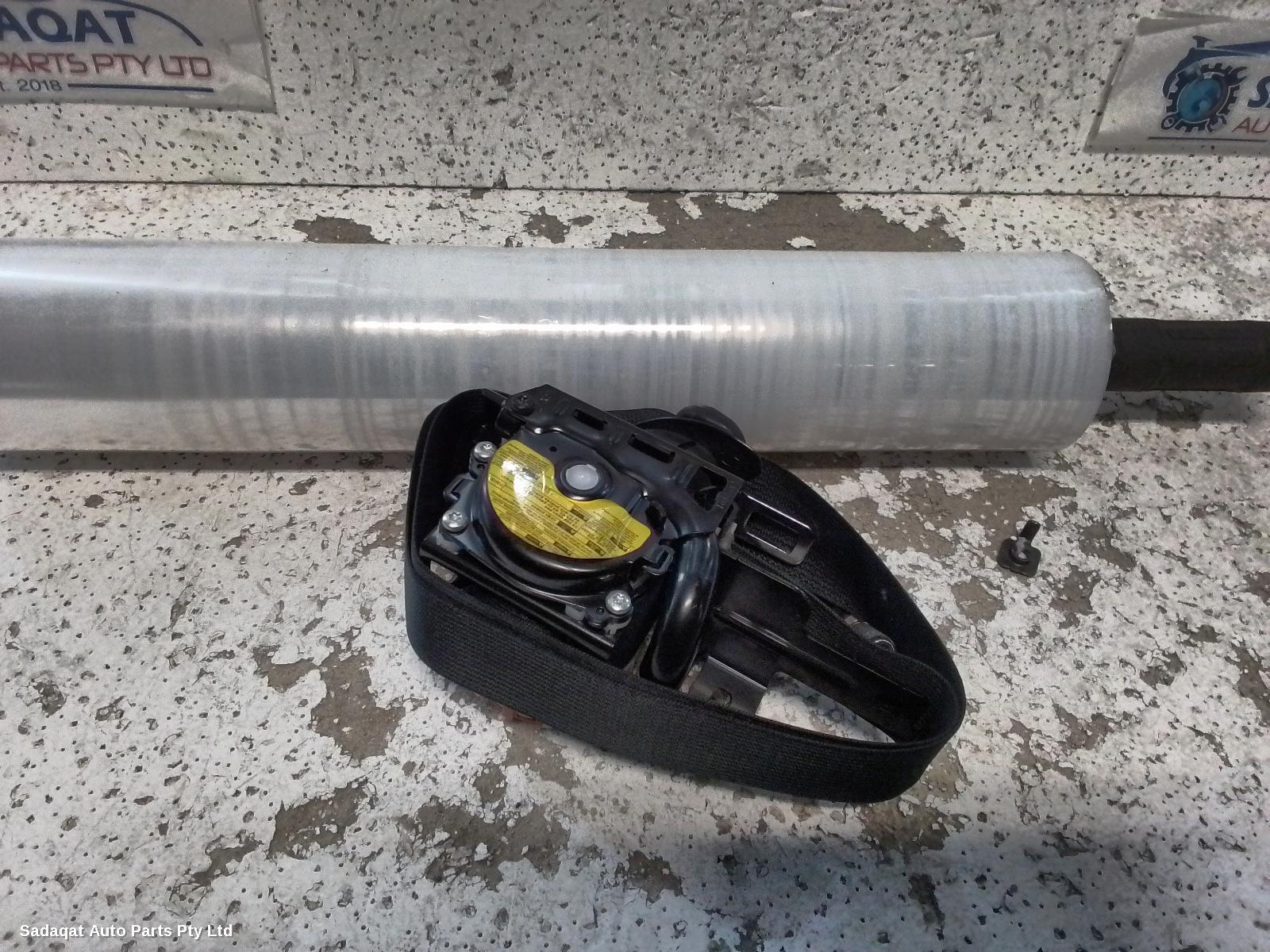 Hyundai Kona Seatbelt/stalk