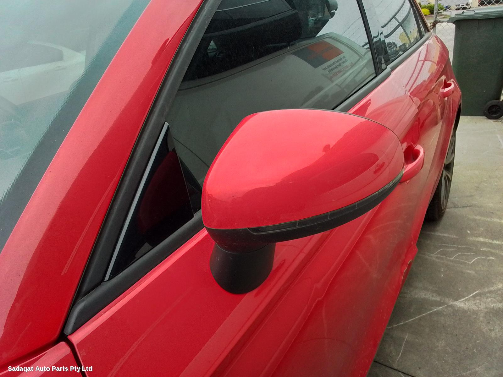 Audi A1 Hoodlining