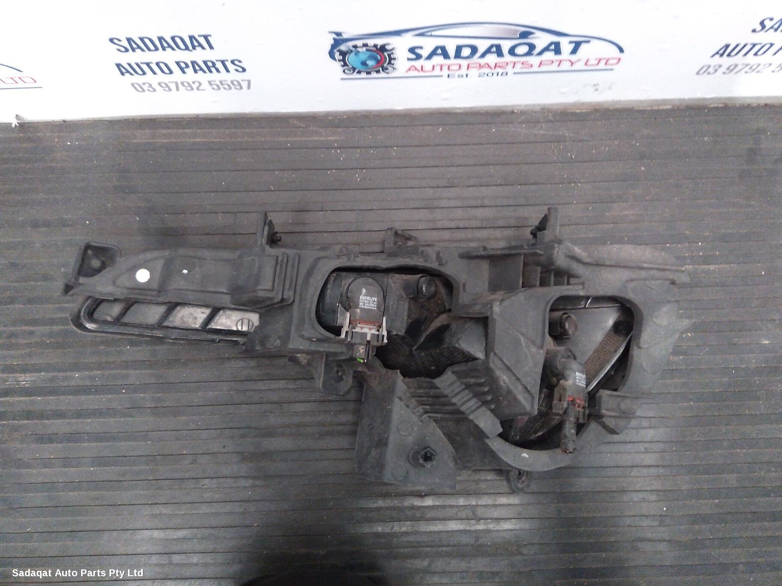 Kia Sportage Right Indicator/fog/side